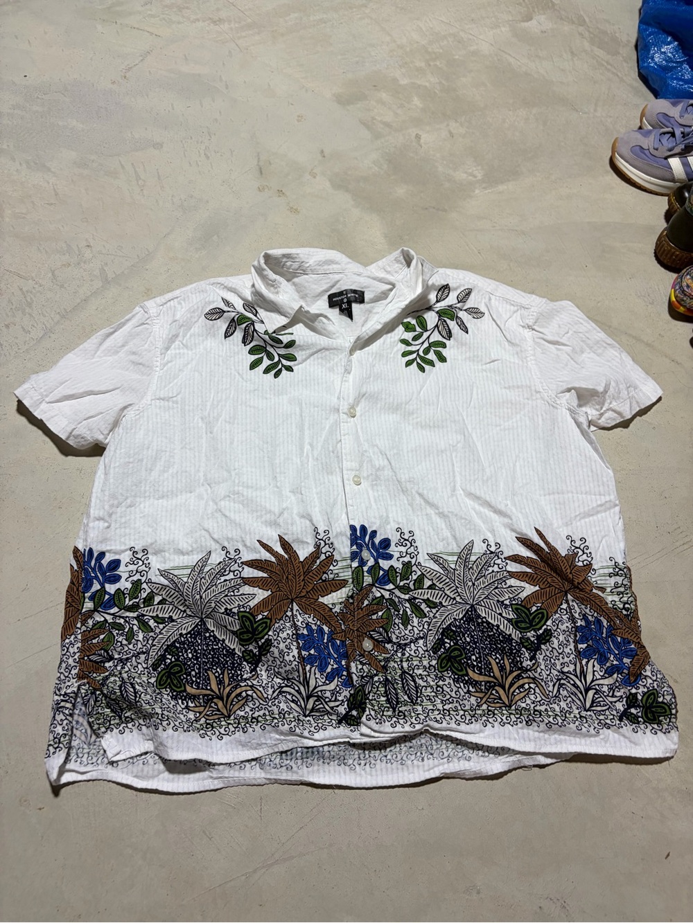 Houston white x target Short-Sleeve Button-Up Shirt pattern xl